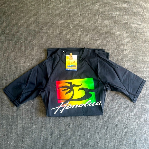 Small Honolua Surf/SPF Rash Guard Shirt - Picture 1 of 2